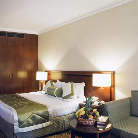 דובאי Ramee Royal Hotel מראה חיצוני תמונה